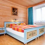 Chalet In Alps Near Ski Slopes Apartment *